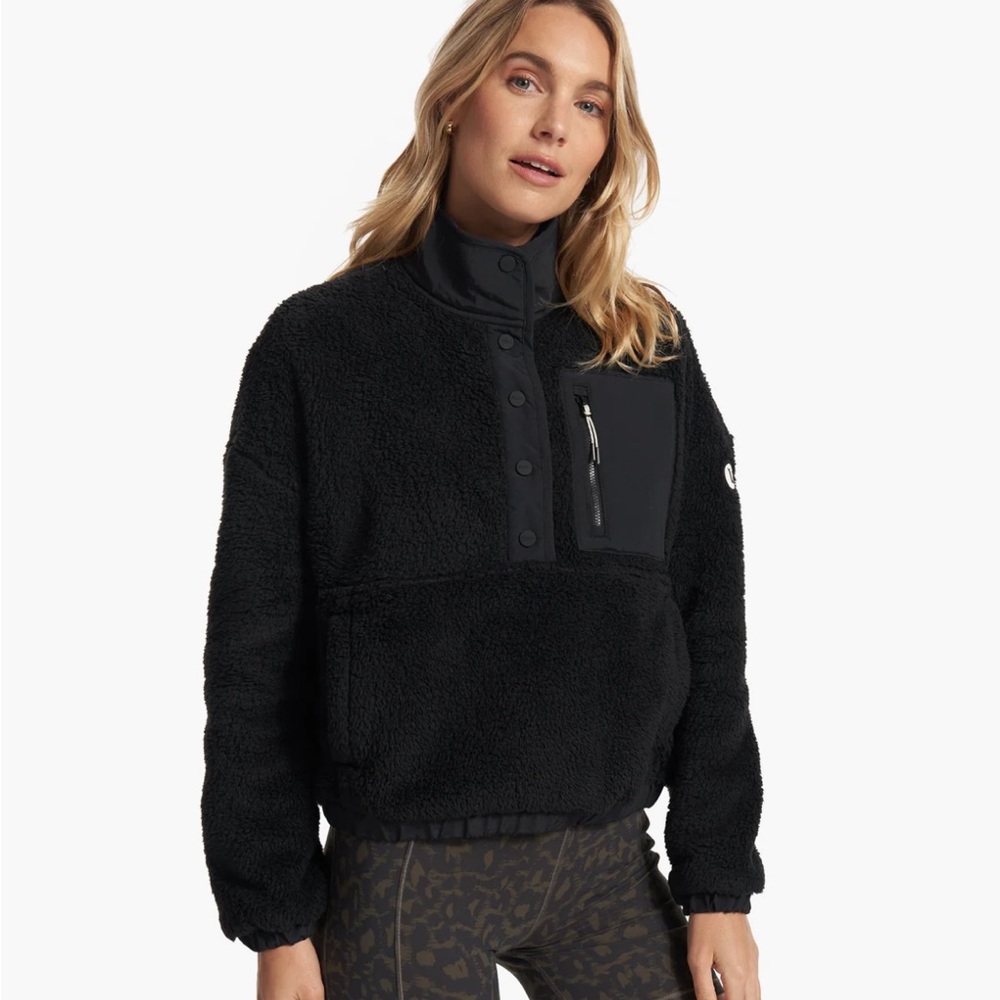 NWT Vuori cozy sherpa fleece popover